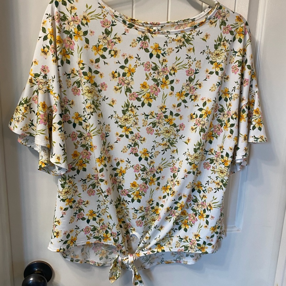PerSeption Concept Cream and Yellow 3/4 Sleeve Tie Front Blouse - Picture 6 of 7